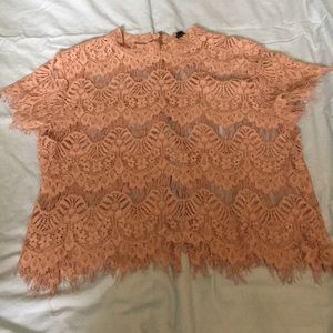 LACE CROP TOP